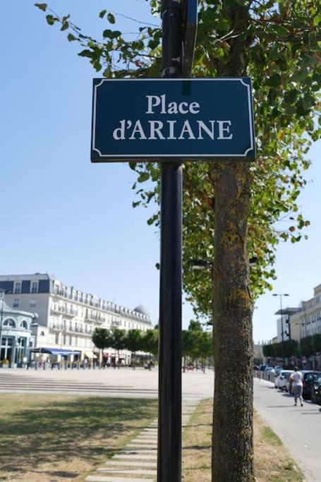 Disneyland Paris 70M² Face Parc, Place Ariane Serris Exterior photo